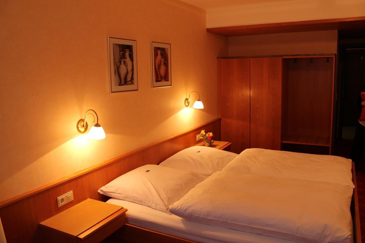 Hotel-Gasthof Zum Hirschen Durrwangen Quarto foto