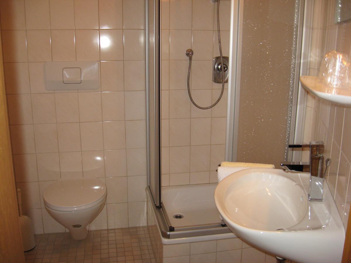 Hotel-Gasthof Zum Hirschen Durrwangen Quarto foto